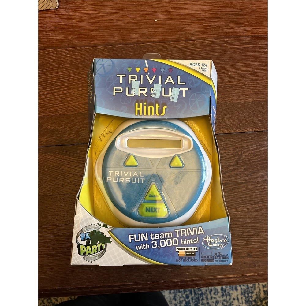Trivial Pursuit Hints Electronic Trivia‎ Party Game Hasbro 2013